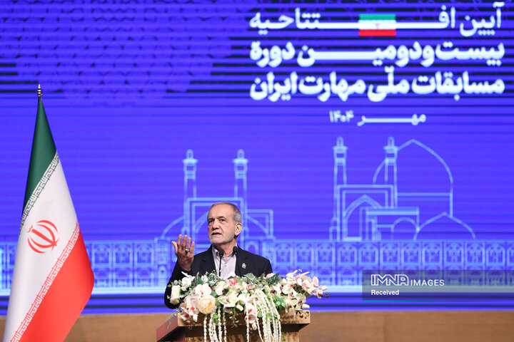 باید بستری فراهم کنیم که تمام فرزندان این خاک رشد کنند