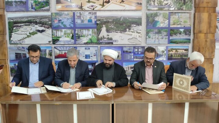 کاشمر با اجرای پروژه هزار میلیارد تومانی بزرگترین کارگاه توسعه ارتباطات کشور شد کاشمر با اجرای پروژه هزار میلیارد تومانی بزرگترین کارگاه توسعه ارتباطات کشور شد