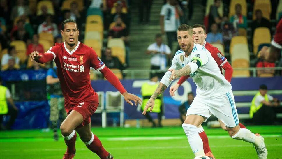 تیم برتر فوتبال قرن بیستویکم از نگاه هوش مصنوعی / مسی یا رونالدو؟