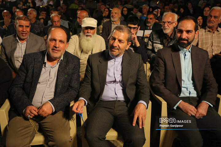 کنگره بزرگداشت سرداران و شهدای منطقه 3 شهرداری اصفهان