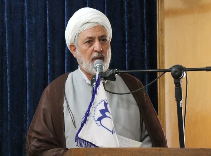نگاه حاکمیتی شهید اشرفی اصفهانی به اسلام، الگویی برای نظام ولایی است نگاه حاکمیتی شهید اشرفی اصفهانی به اسلام، الگویی برای نظام ولایی است