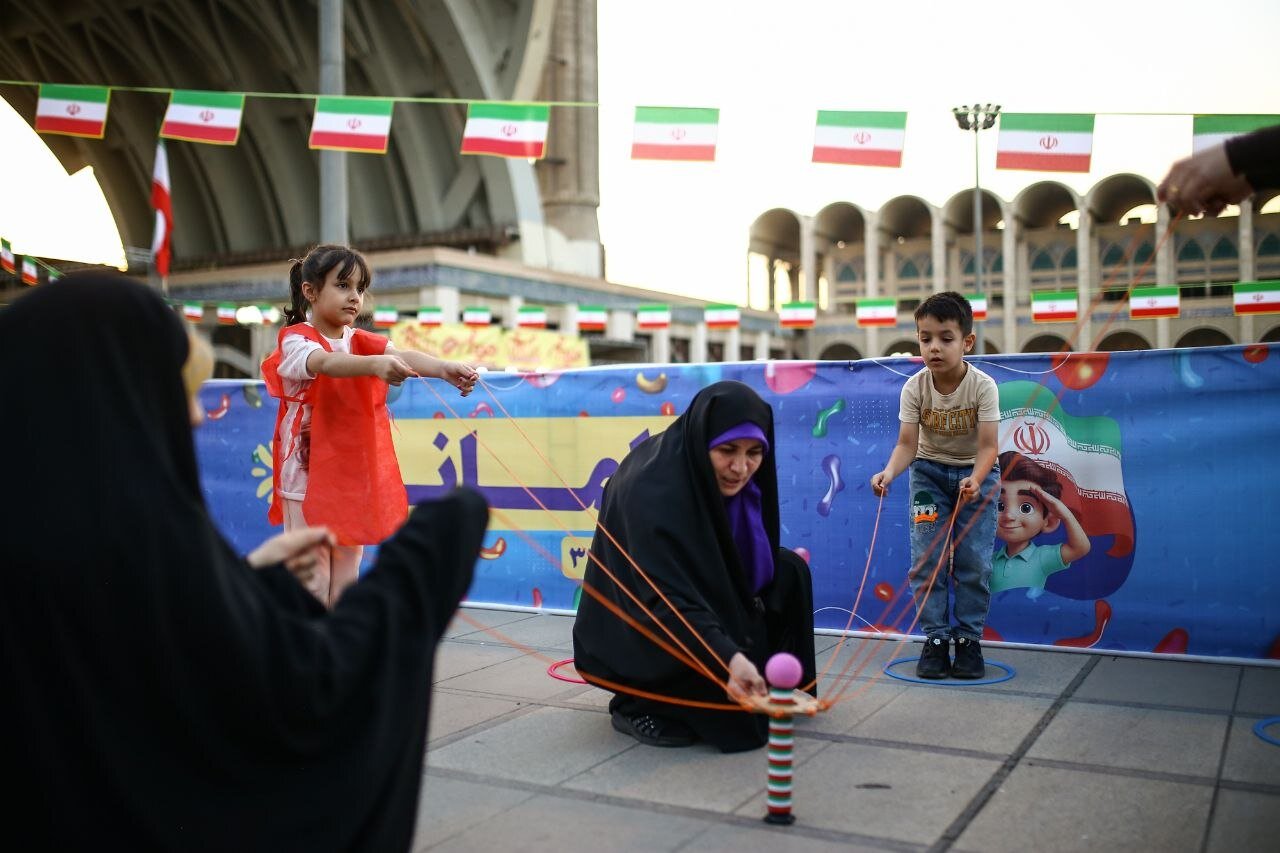 «پرچم ایران» نماد جشنواره شادبوم
