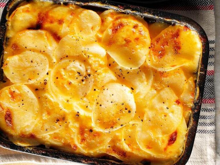 طرز تهیه گراتن سیبزمینی خوشمزه به سبک فرانسوی + سس بشامل طرز تهیه گراتن سیبزمینی خوشمزه به سبک فرانسوی + سس بشامل