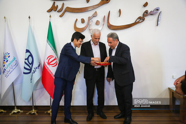 دیدار شهردار اصفهان و سفیر ویتنام در ایران