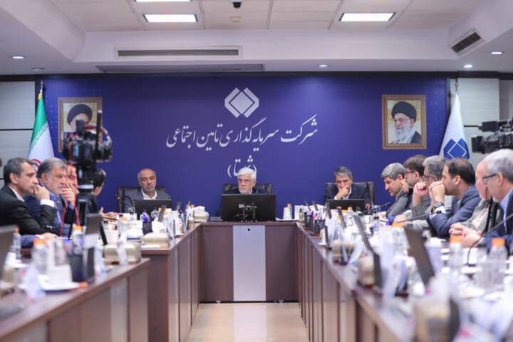 دولت چهاردهم به دنبال اصلاح ساختار اقتصادی و کاهش هزینهها است دولت چهاردهم به دنبال اصلاح ساختار اقتصادی و کاهش هزینهها است