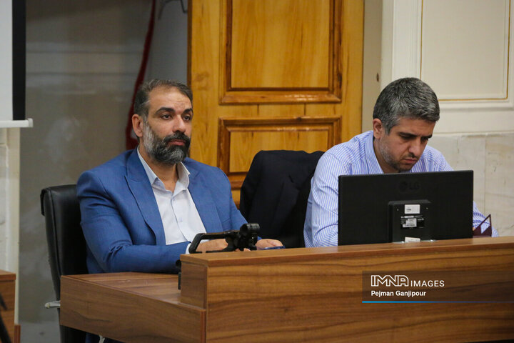نشست ستاد عالی بزرگداشت یوم‌الله 13 آبان استان اصفهان