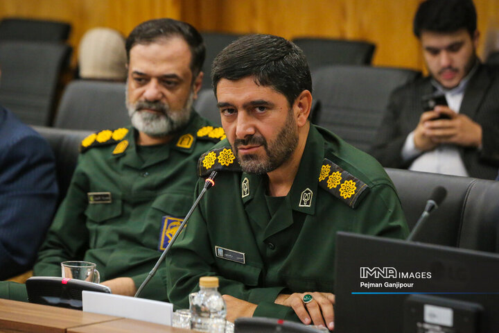 نشست ستاد عالی بزرگداشت یوم‌الله 13 آبان استان اصفهان
