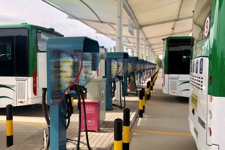 پاداش یا ترافیک؟ کدام یک برنده میشود؟