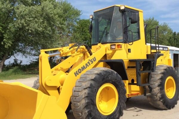 قطعات لودر کوماتسو 90