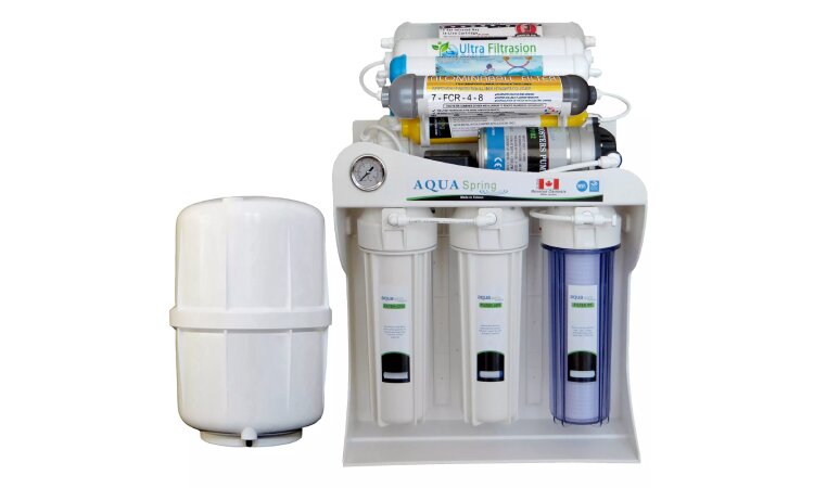 آیا آب خانه شما واقعاً سالم است؟ 5 علامت نشان دهنده آلودگی آب