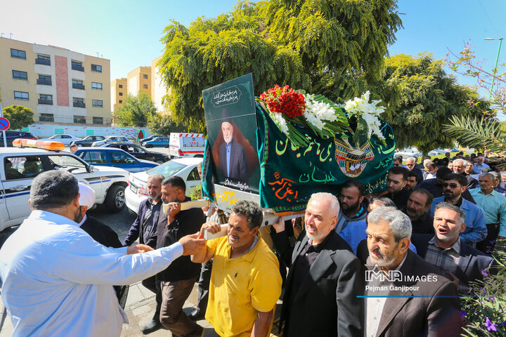 مراسم تشییع پدر شهیدان نادرالاصلی در اصفهان