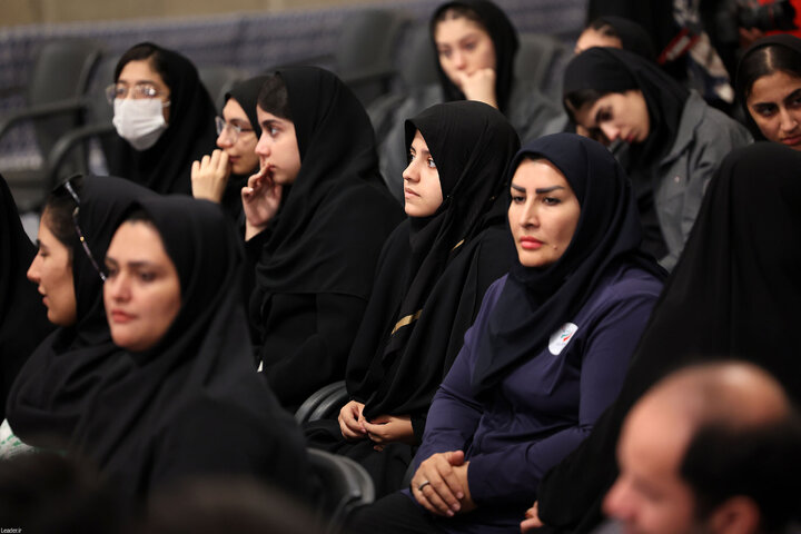 دیدار قهرمانان ورزشی و مدال‌آوران المپیادهای علمی با رهبر انقلاب