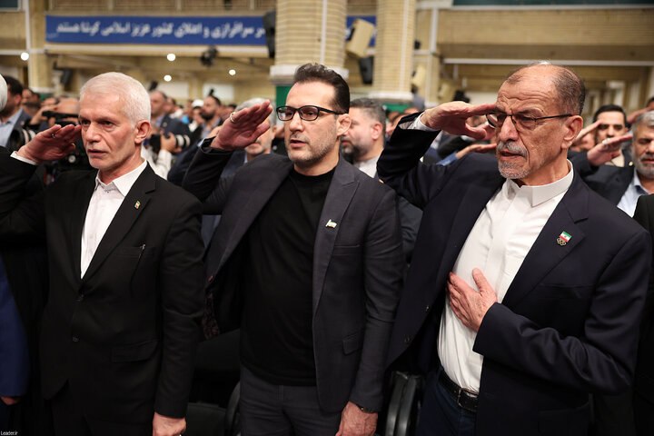 دیدار قهرمانان ورزشی و مدال‌آوران المپیادهای علمی با رهبر انقلاب