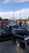 برخورد خودروی پژو پارس با تیر چراغ برق در اراک منجر به فوت راننده شد