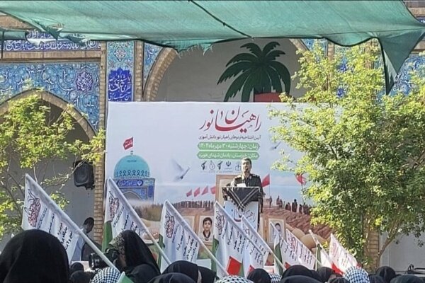 ملت ایران با ایمان و رهبری الهی اجازه نداد یک وجب از خاک کشور جدا شود ملت ایران با ایمان و رهبری الهی اجازه نداد یک وجب از خاک کشور جدا شود