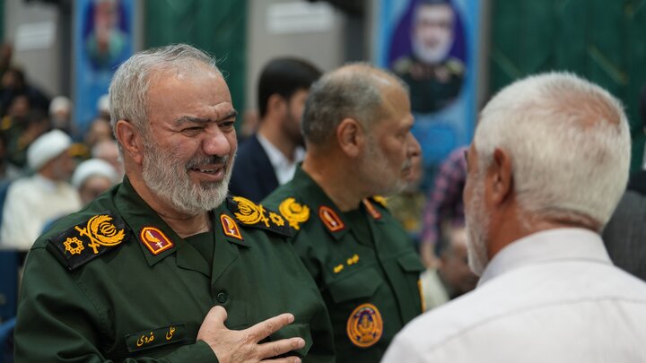 سردار فدوی: همه عالم در جنگ تحمیلی ۱۲ روزه پای کار آمدند اما شکست خوردند