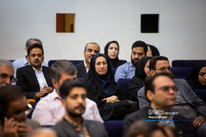 همایش روز آمار و برنامه‌ریزی و رونمایی از دستاوردهای معاونت برنامه ریزی و توسعه سرمایه انسانی شهرداری اصفهان