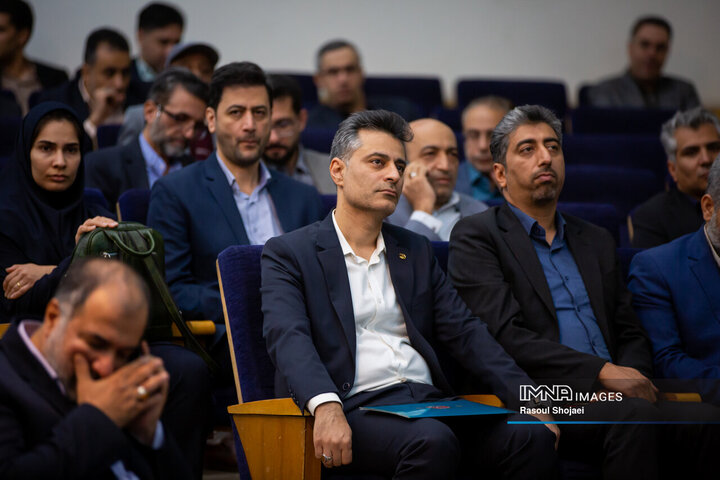 همایش روز آمار و برنامه‌ریزی و رونمایی از دستاوردهای معاونت برنامه ریزی و توسعه سرمایه انسانی شهرداری اصفهان