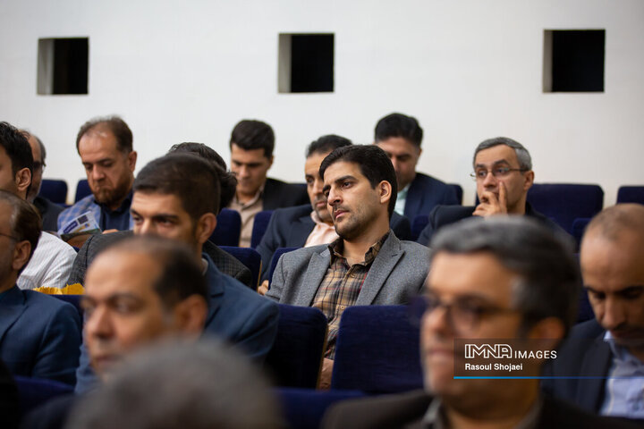 همایش روز آمار و برنامه‌ریزی و رونمایی از دستاوردهای معاونت برنامه ریزی و توسعه سرمایه انسانی شهرداری اصفهان