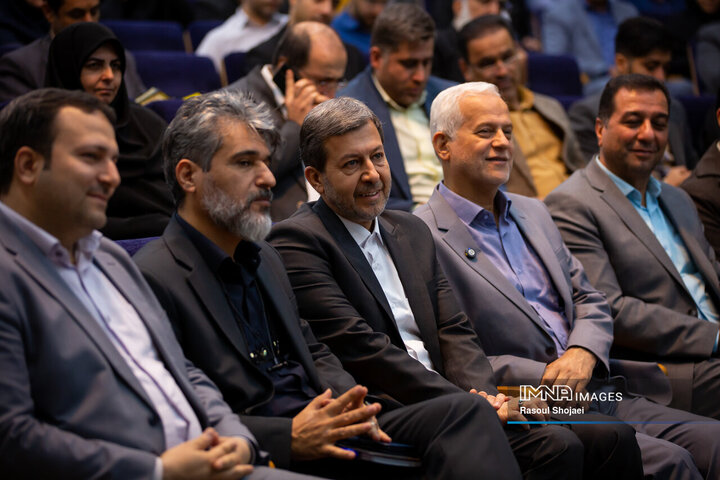 همایش روز آمار و برنامه‌ریزی و رونمایی از دستاوردهای معاونت برنامه ریزی و توسعه سرمایه انسانی شهرداری اصفهان