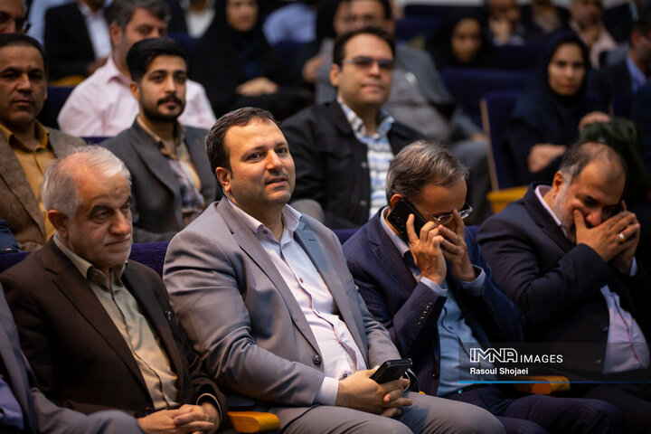 همایش روز آمار و برنامه‌ریزی و رونمایی از دستاوردهای معاونت برنامه ریزی و توسعه سرمایه انسانی شهرداری اصفهان