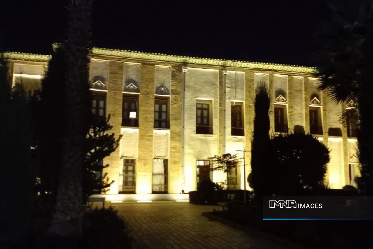 نورپردازی عمارت باغ زرشک اصفهان با سرمایه ۱.۲ میلیارد تومان اجرا شد