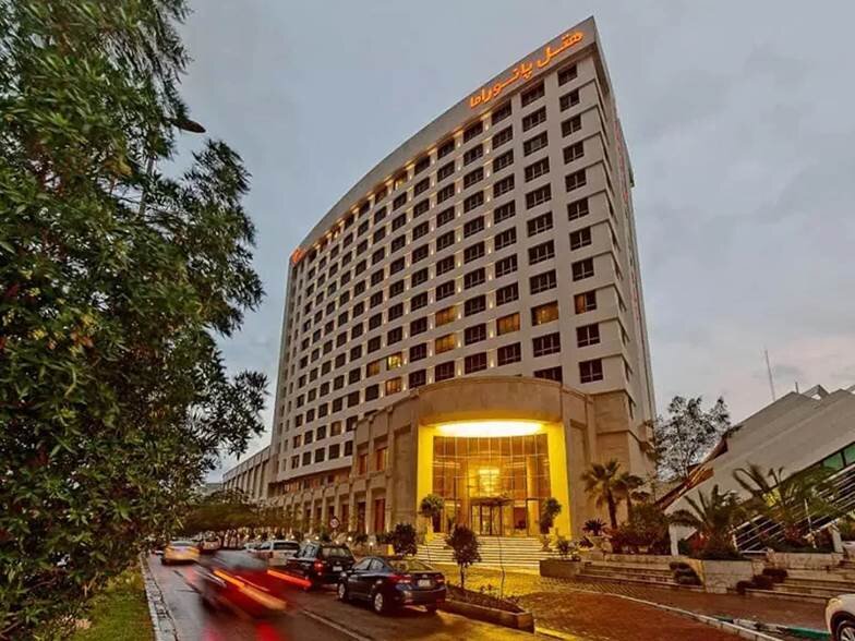 مقایسه هتل پنج ستاره کیش