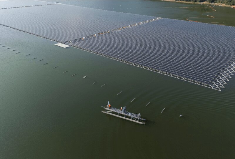 فناوری خورشیدی شناور تحولی نوین در انرژی پاک