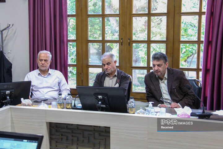 نشست مشترک مجمع نمایندگان شهرستان و شورای اسلامی شهر اصفهان