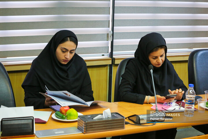 نشست خبری مدیرکل بیمه سلامت استان اصفهان