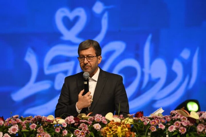 ازدواج دانشجویی آغازگر خانوادههای دانا، متعهد و خلاق برای نسل آینده است