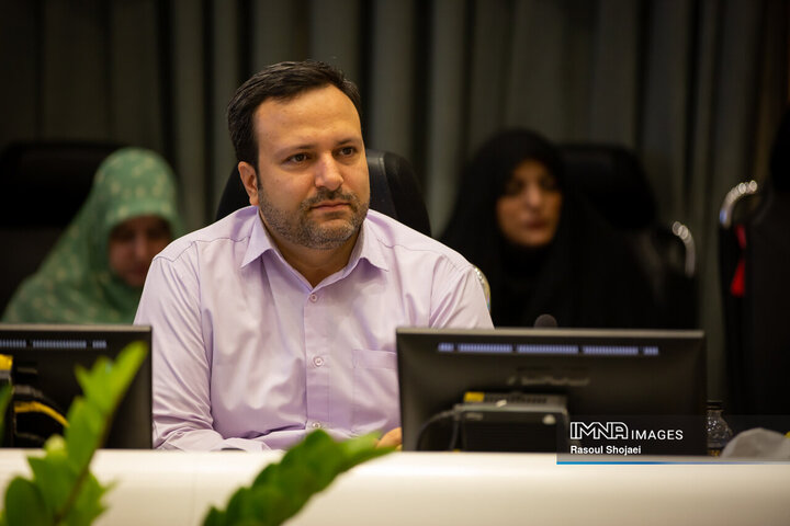 مصطفی نباتی نژاد رئیس مرکز پژوهش های شورای اسلامی شهر