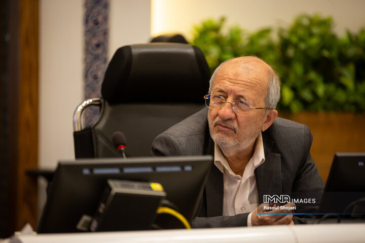 عباس حاج رسولی ها رئیس کمیسیون اقتصادی، سرمایه گذاری و گردشگری شورای اسلامی شهر