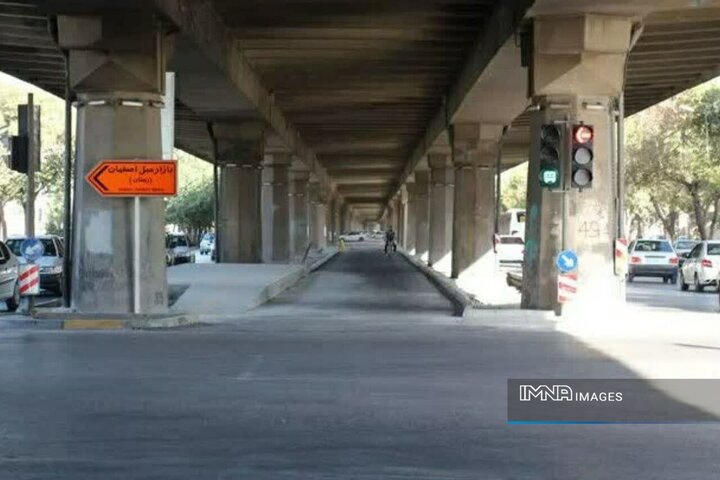 ایمن‌سازی مسیر زیرین خیابان دوطبقه امام خمینی (ره) اصفهان