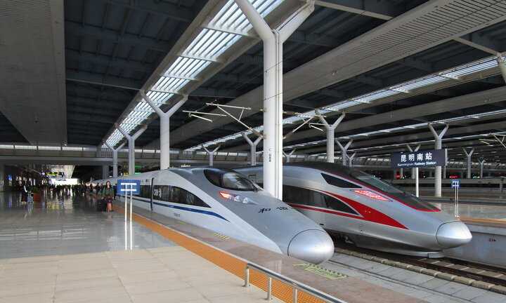 قطارهای چینی آسمان را بلعیدند