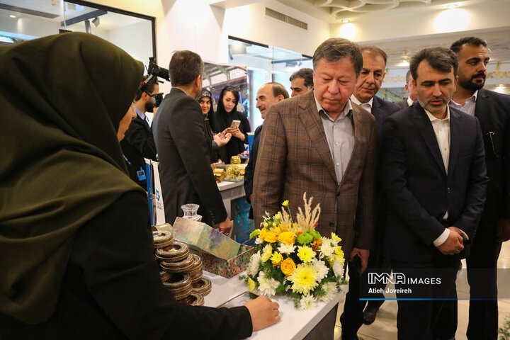 همایش ملی «نقش جهان، نقش زنان»