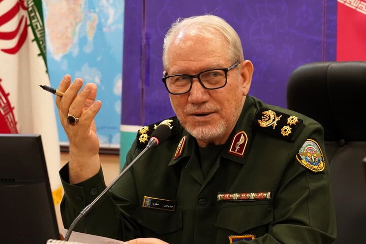 سرلشکر صفوی: جهان امروز درگیر رقابتی جدید موسوم به جنگ کریدورها است سرلشکر صفوی: جهان امروز درگیر رقابتی جدید موسوم به جنگ کریدورها است