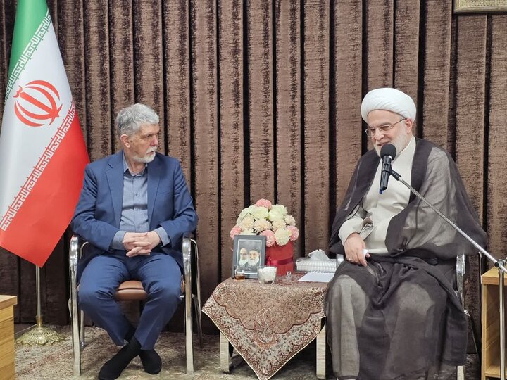 زیرساخت‌های فرهنگی و هنری کردستان مورد توجه جدی قرار گیرد