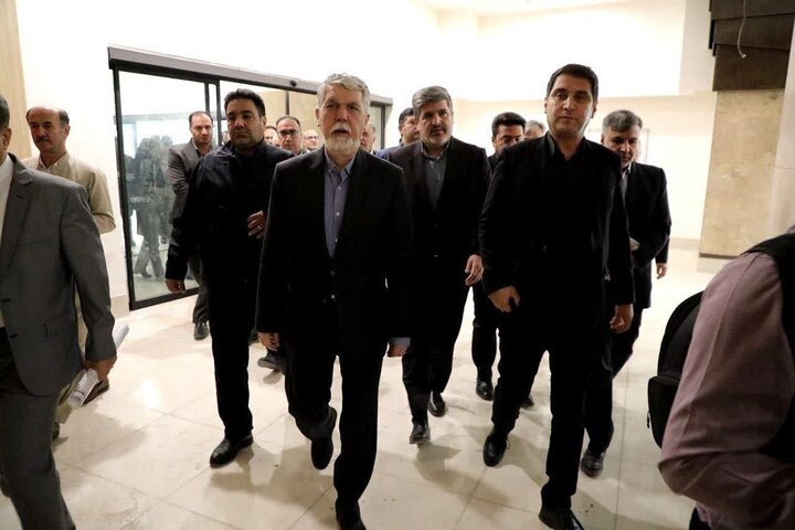 وزیر فرهنگ از پروژه تالار مرکزی سنندج بازدید کرد