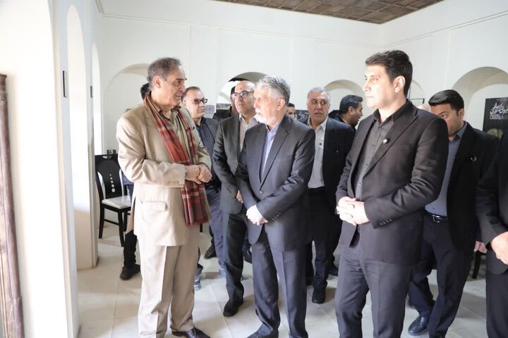 وزیر فرهنگ از آکادمی هنر شهر سنندج بازدید کرد