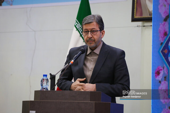 آیت‌الله دهکردی ستون فقرات دینی و اجتماعی منطقه اصفهان و چهارمحال در زمان خود بود