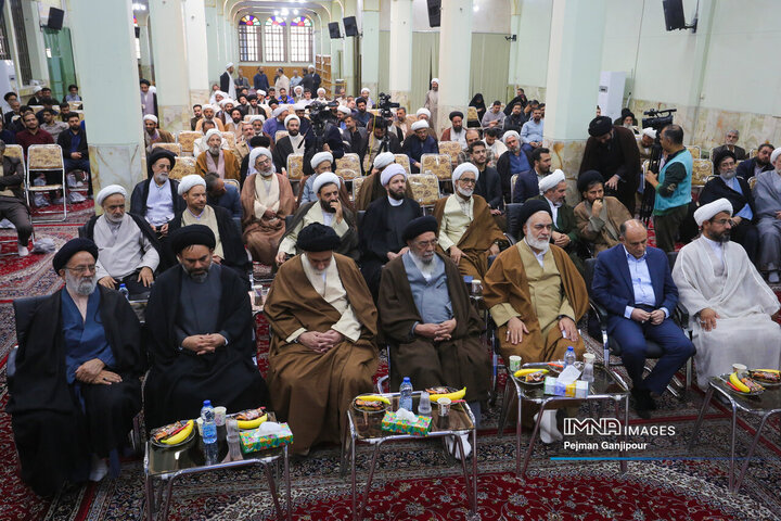 بزرگداشت آیت الله العظمی سید ابوالقاسم دهکردی(ره)