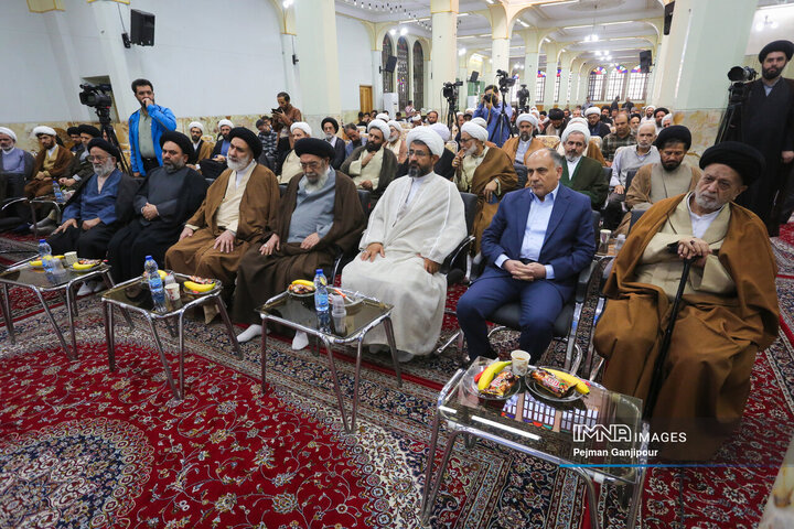 بزرگداشت آیت الله العظمی سید ابوالقاسم دهکردی(ره)