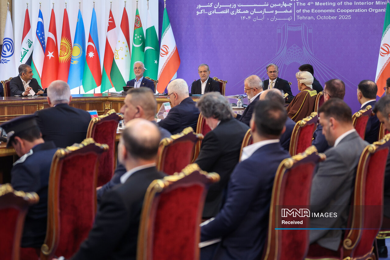 اکو ۲۰۳۵ ؛ ترافیک دیپلماتیک در تهران