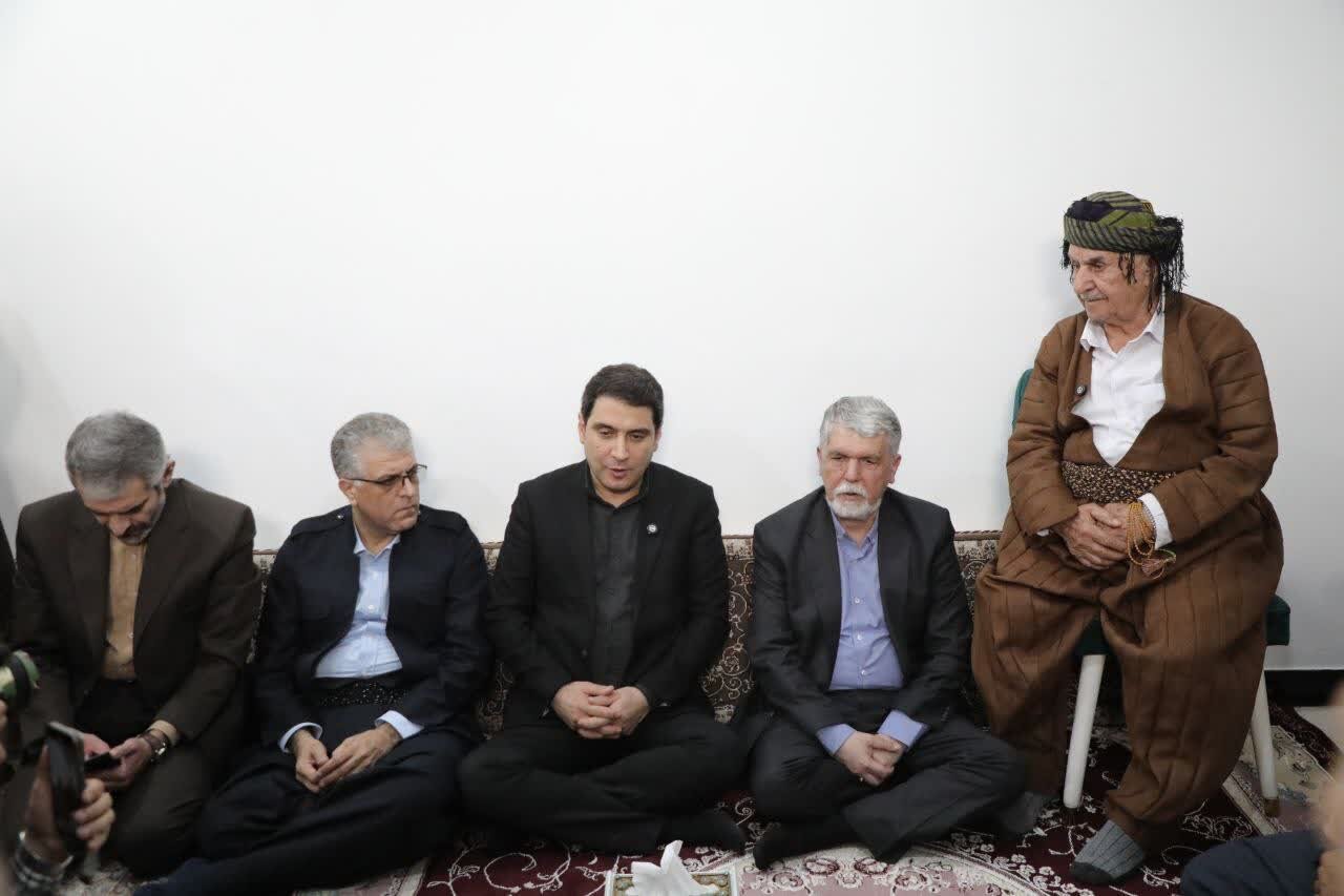 دیدار و تقدیر وزیر فرهنگ از ماموستا «عثمان هورامی»