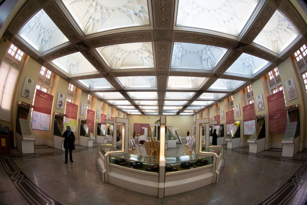 بالندگی کتابخانه و موزه ملی ملک در پرتوی سنت حسنه وقف