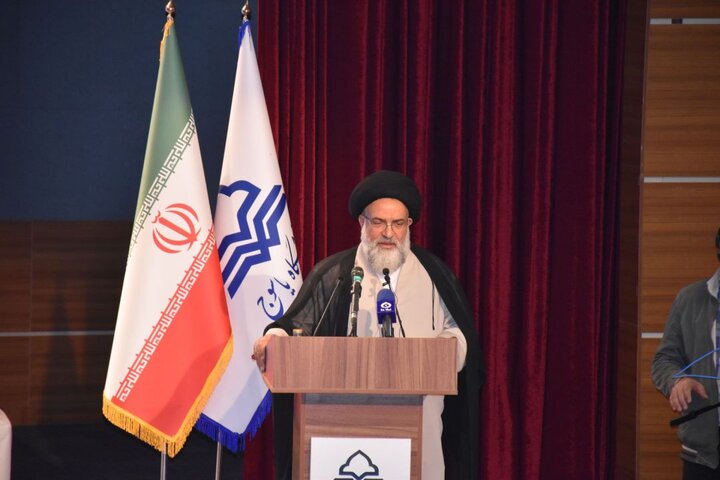 استقرار حاکمیت و ارزش‌های دینی، مهم‌ترین هدف آیت‌الله ملک‌حسینی بود