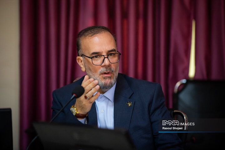 اصفهان در بسیاری از حوزه‌ها پیشرو و مبدع است