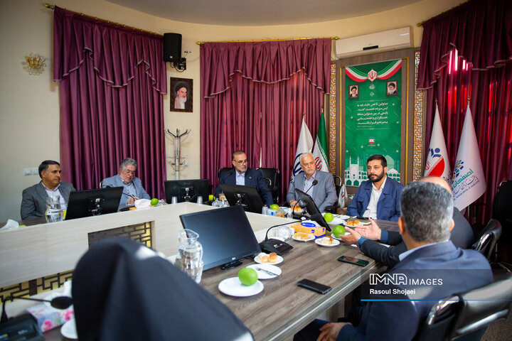 دیدار شهردار و اعضای شورای شهر کرمان و شهردار اصفهان