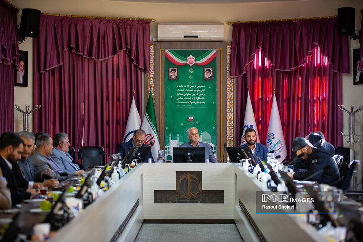 دیدار شهردار و اعضای شورای شهر کرمان و شهردار اصفهان